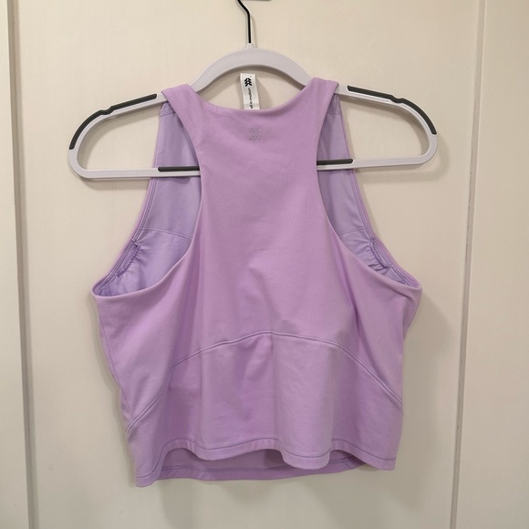 All in Motion cropped workout tank - Picture 2 of 4